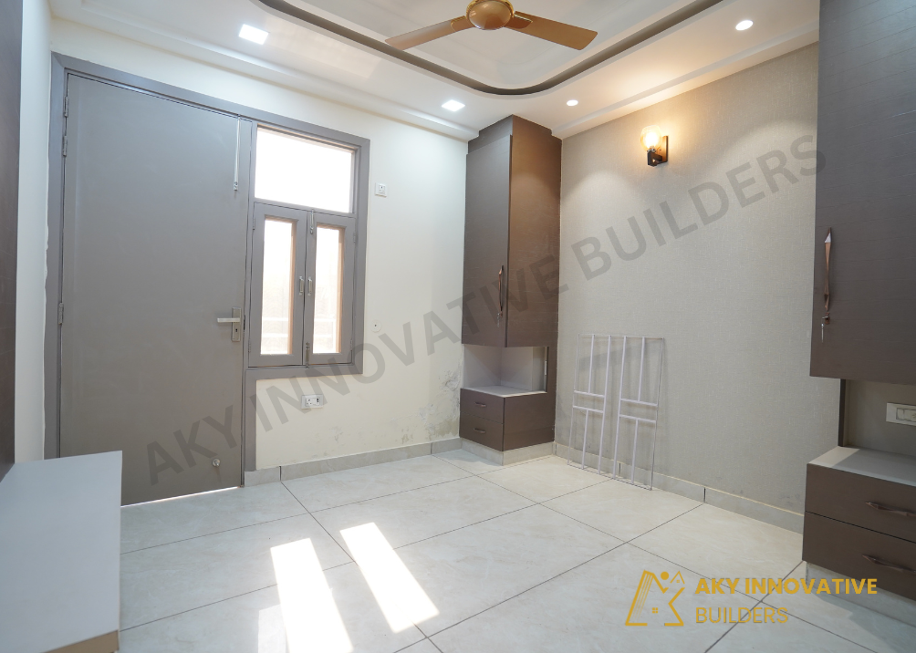 AKY-Diamond-Crest-Palam-3BHK-First-Floor-Front-Side-Bedroom-1