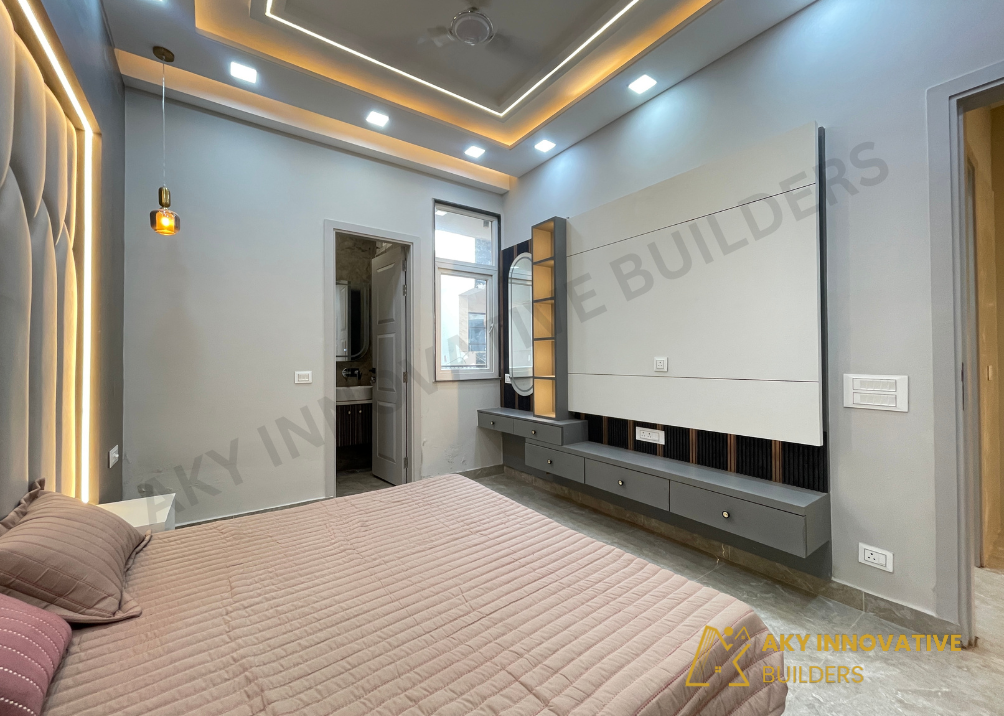 AKY-Topaz-Heights-Dwarka-4BHK-First-Floor-Front-Side-Bedroom-4